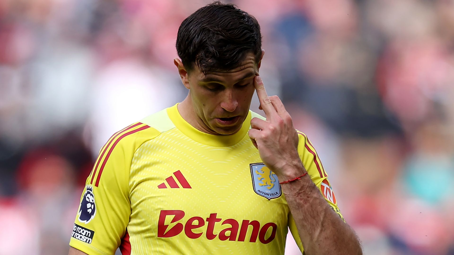 Emiliano Martinez Left Waiting Aston Villa Star Spent Deadline Day emiliano-martinez-left-waiting-aston-villa-star-spent-deadline-day